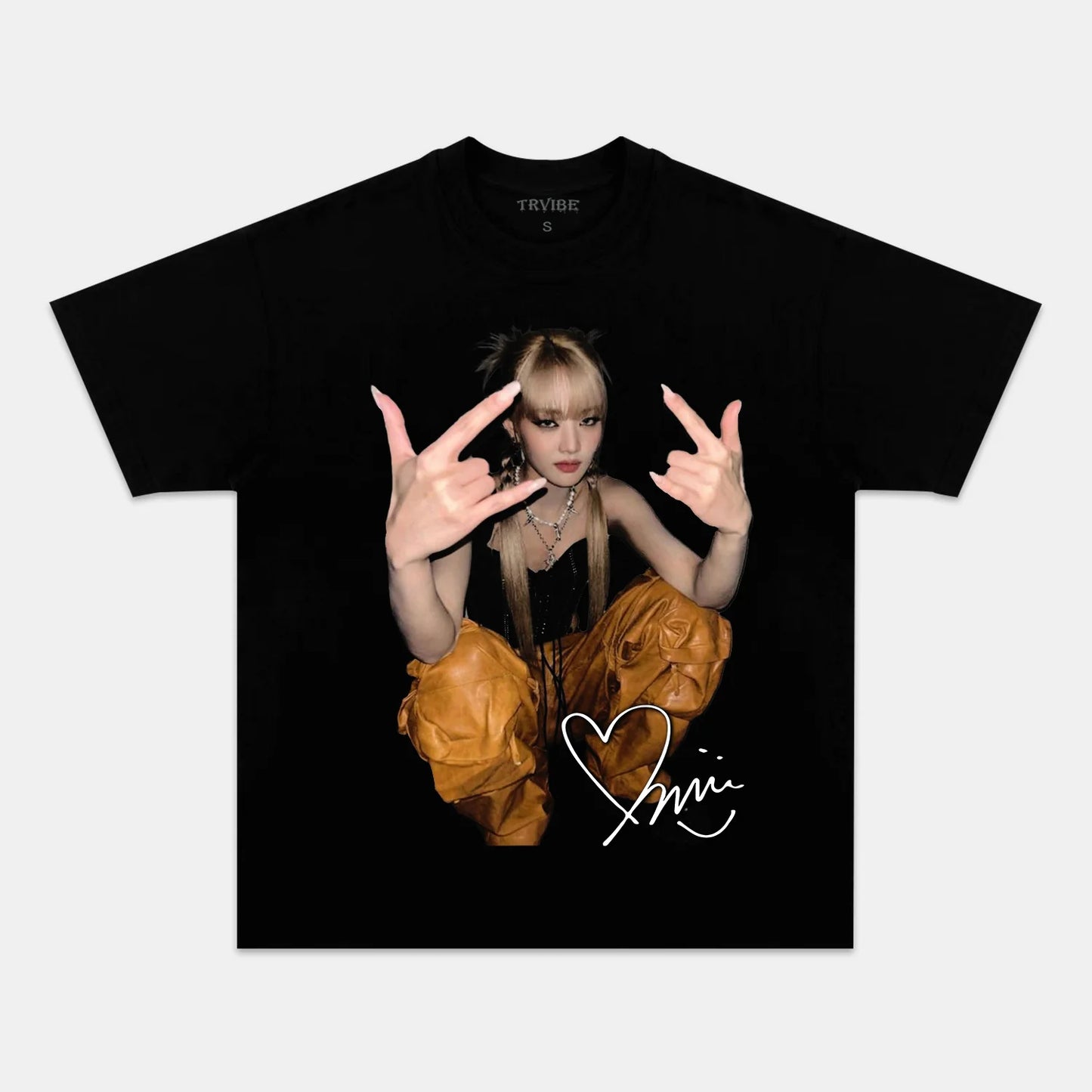 NICHA YONTARARAK TEE
