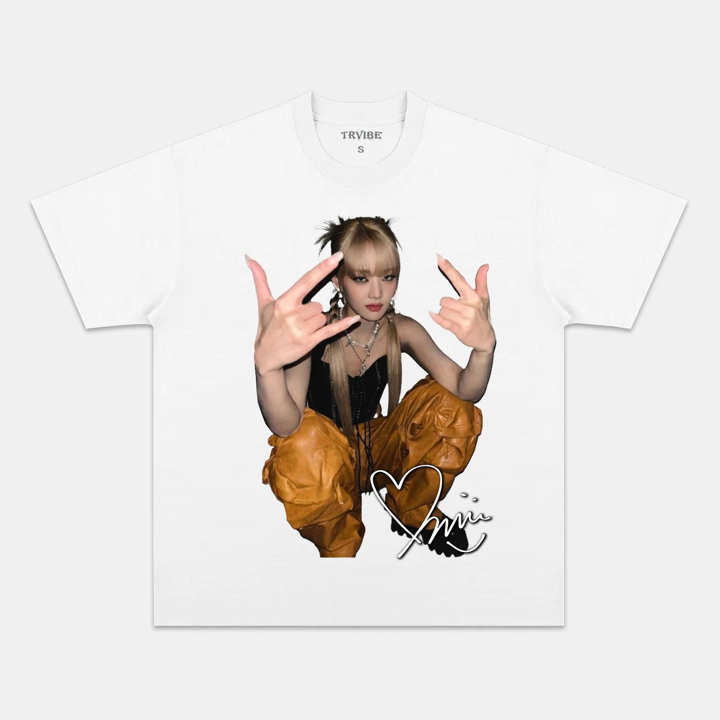 NICHA YONTARARAK TEE
