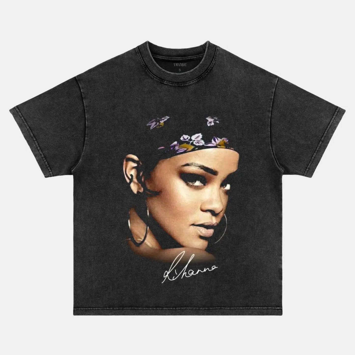 RIHANNA VINTAGE CLOTHES 06.11