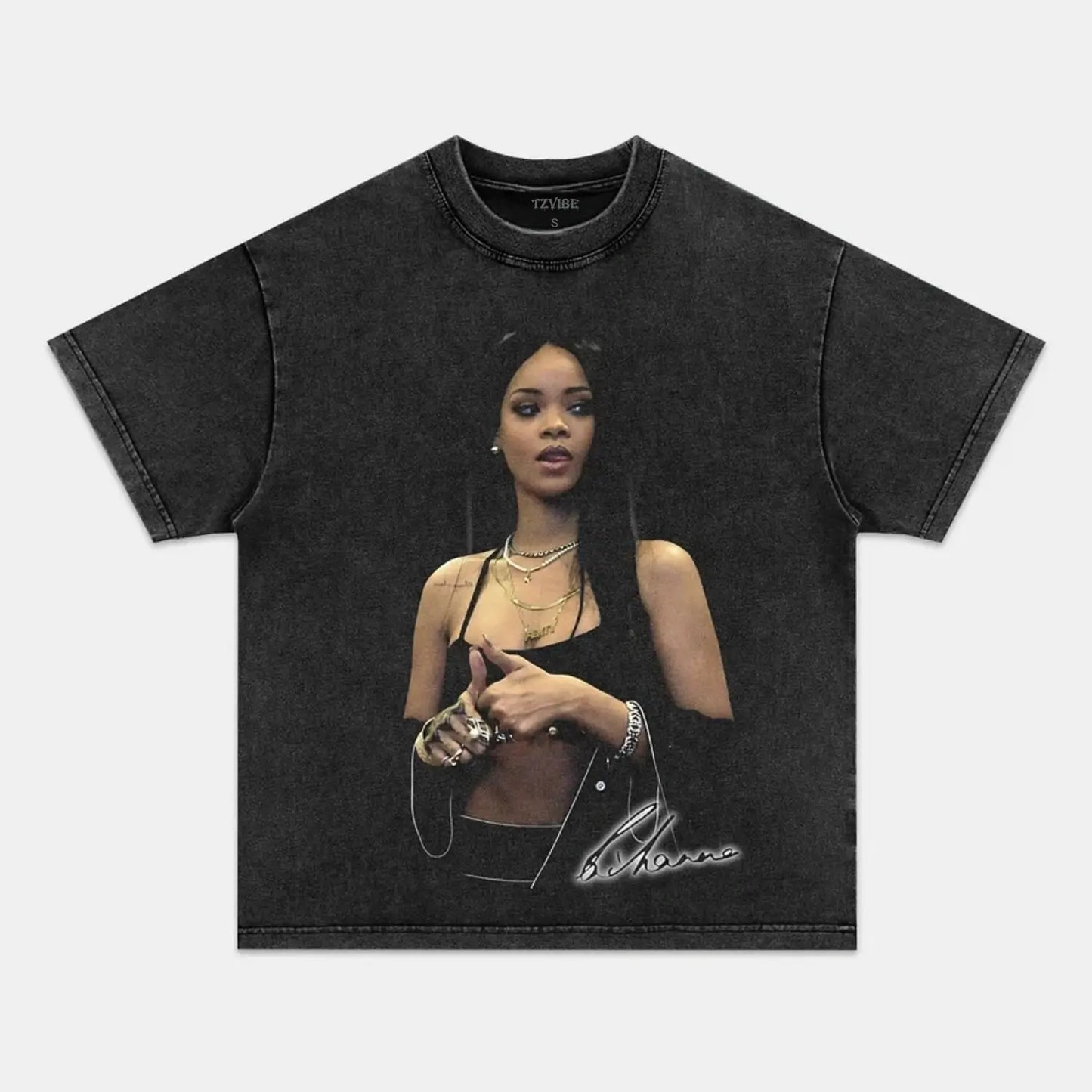 RIHANNA V4 TEE