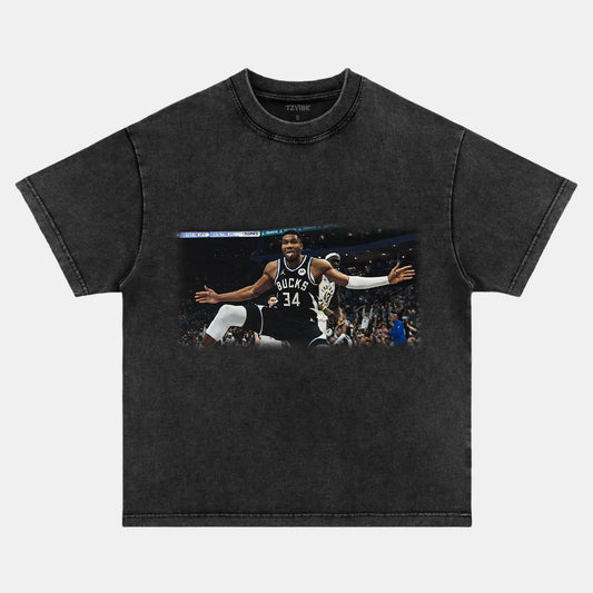 GIANNIS ANTETOKOUNMPO TEE 4.0