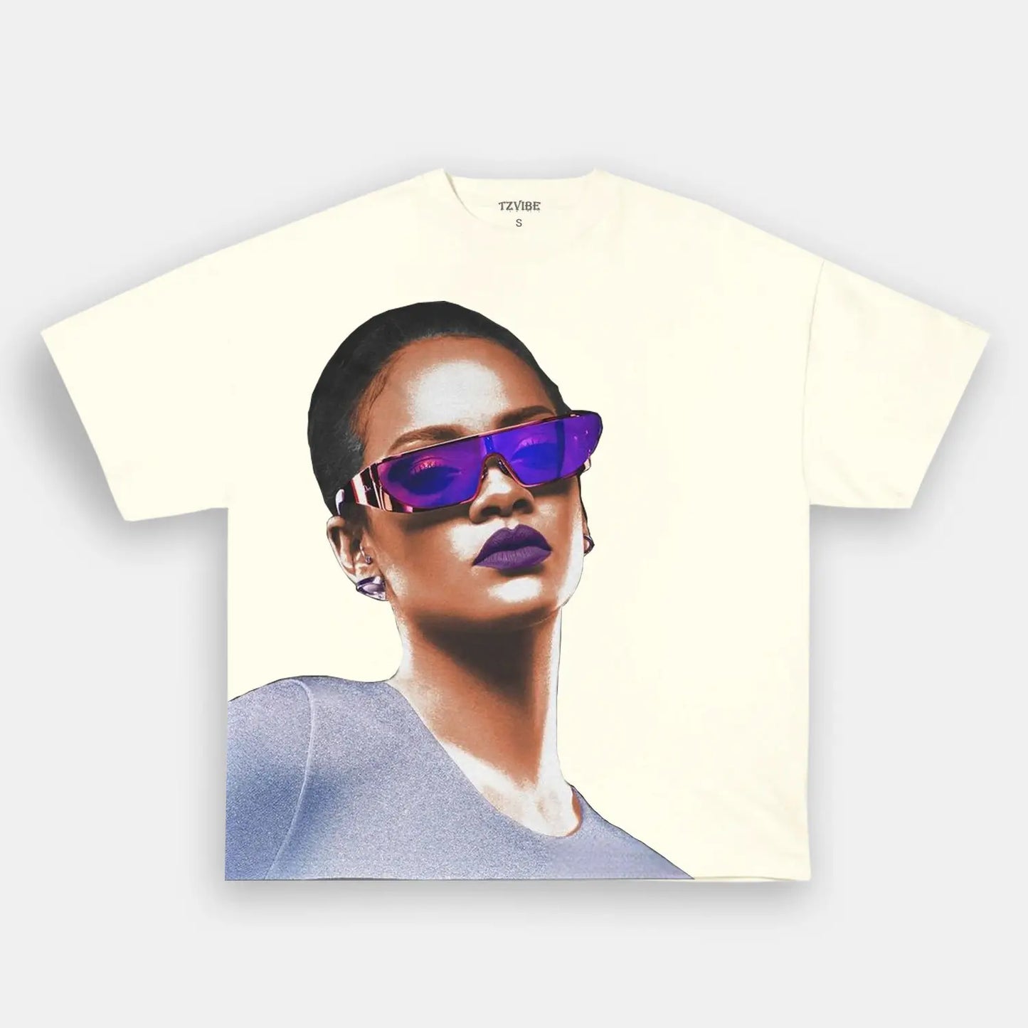 VINTAGE TEE RIHANNA