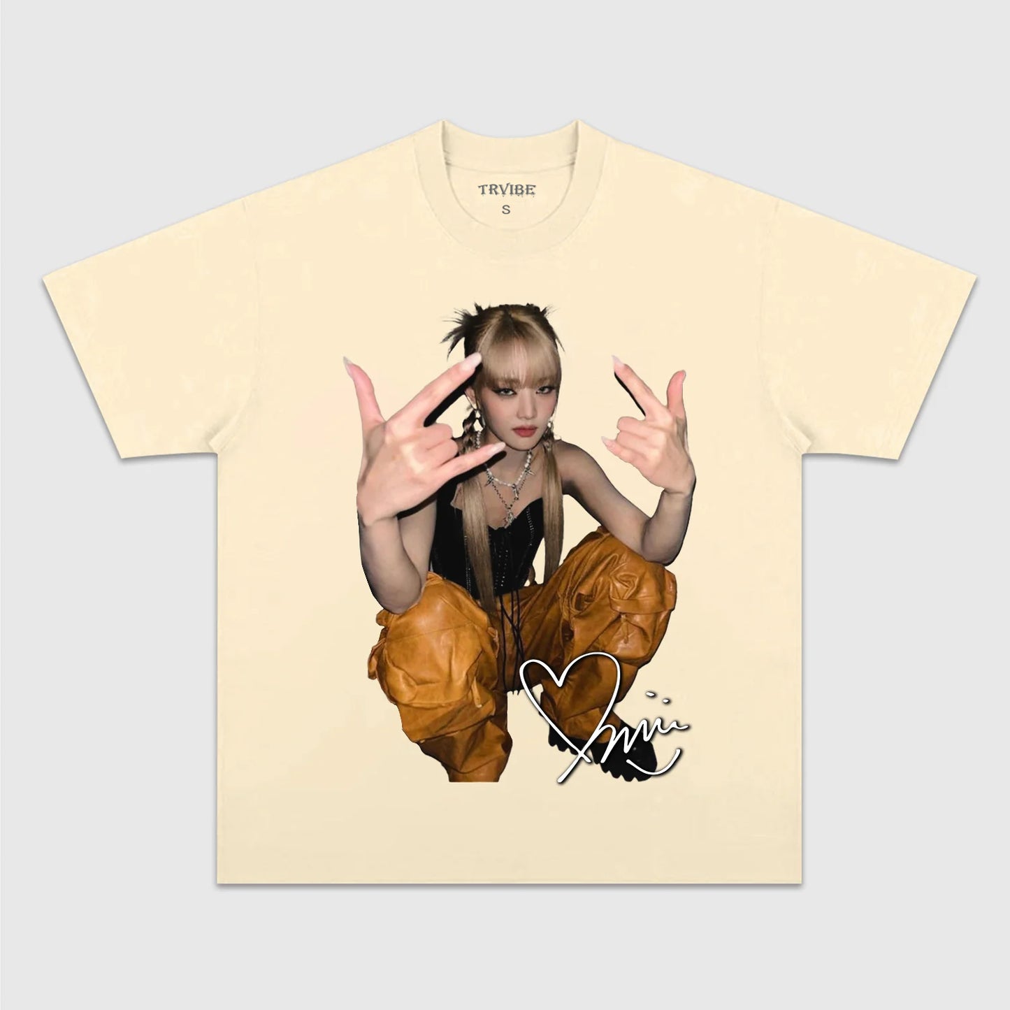 NICHA YONTARARAK TEE